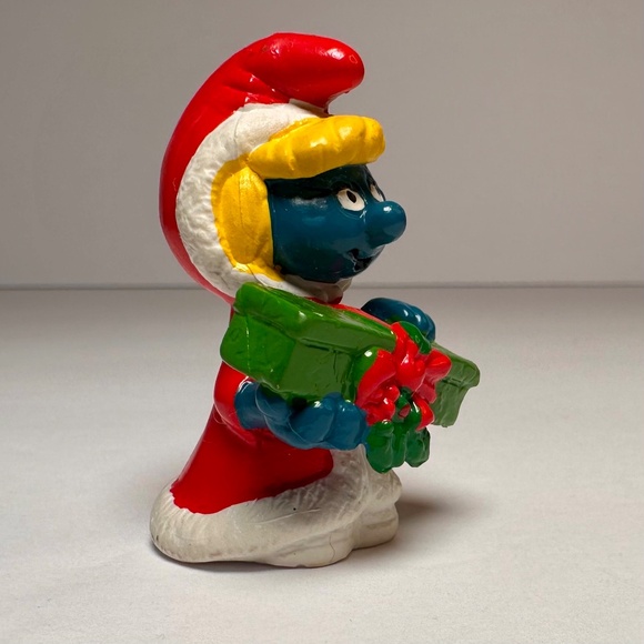 Vintage Smurfette Christmas Figurine 1981 Schleich Peyo Hong Kong Smurfs Holiday - Picture 2 of 6